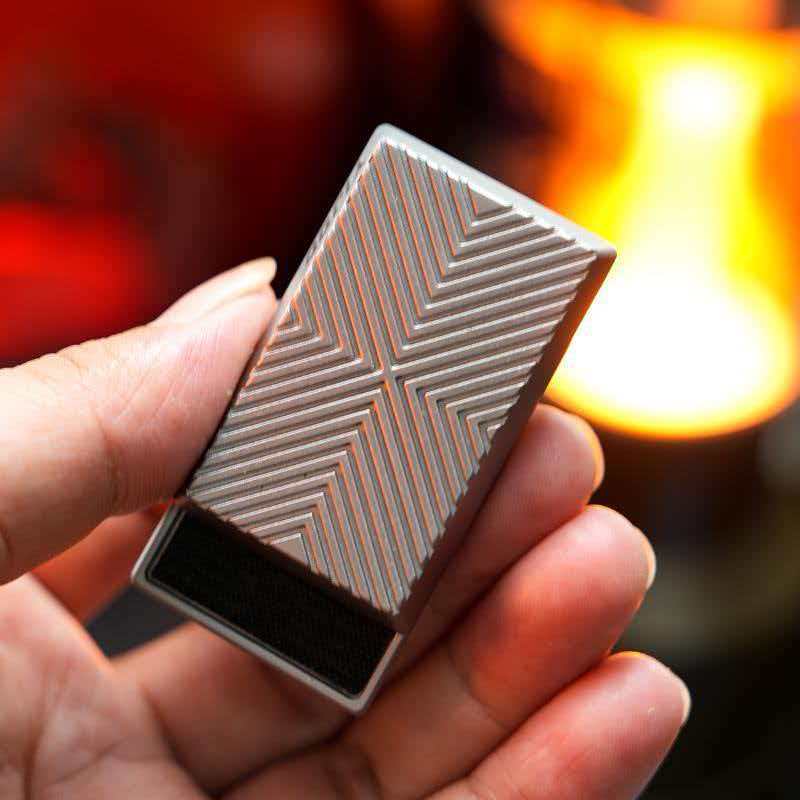 NEW Magnetic Push Card Fidget  - Cool Office Tech Gadgets 评论和价格