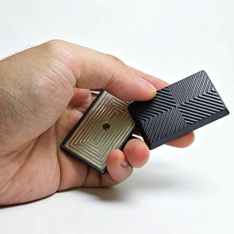 NEW Magnetic Push Card Fidget  - Cool Office Tech Gadgets 评论和价格