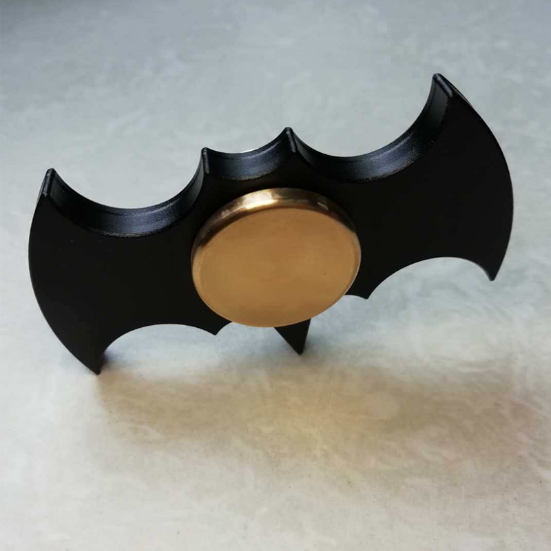 NEW Bat Shaped Fidget Spinner  - Cool Office Tech Gadgets 评论和价格