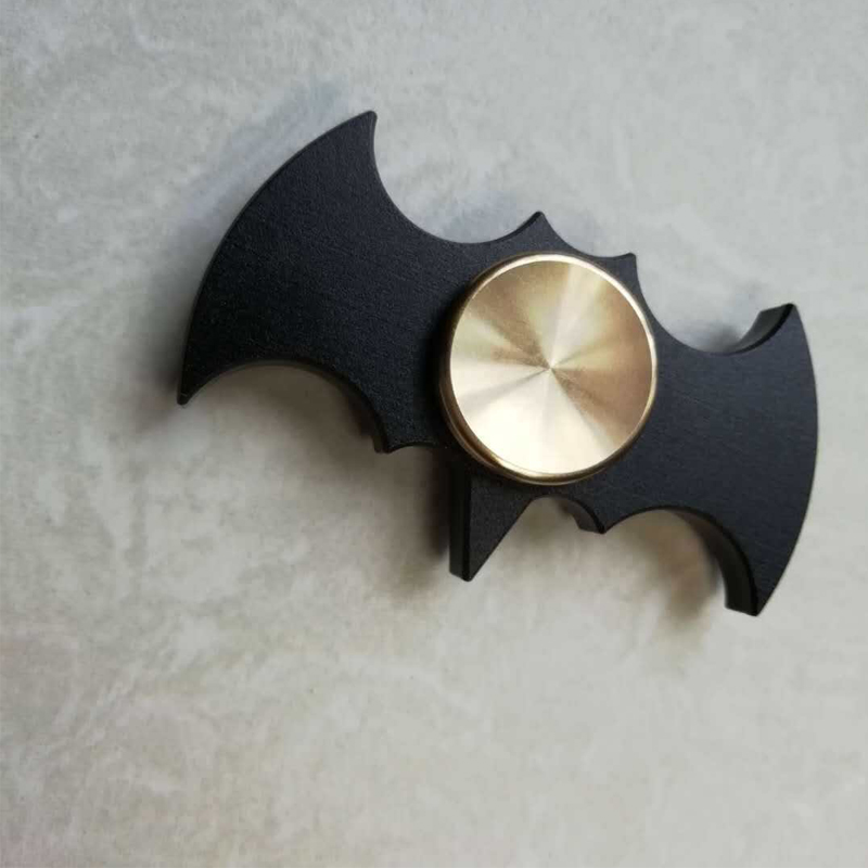 NEW Bat Shaped Fidget Spinner  - Cool Office Tech Gadgets 评论和价格