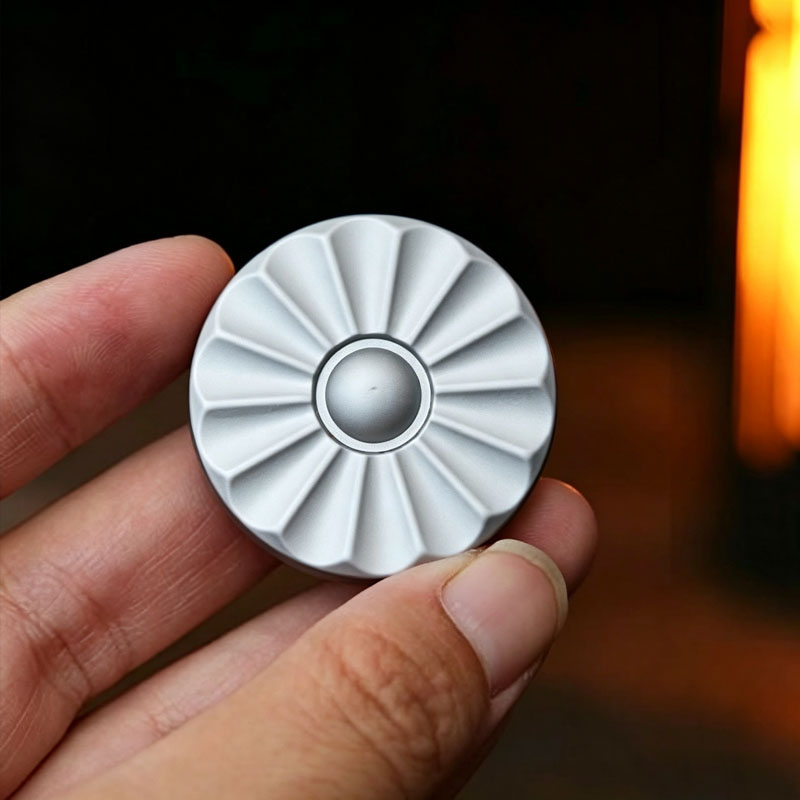 Petal Magnetic Haptic Coin Fid - Cool Office Tech Gadgets 评论和价格